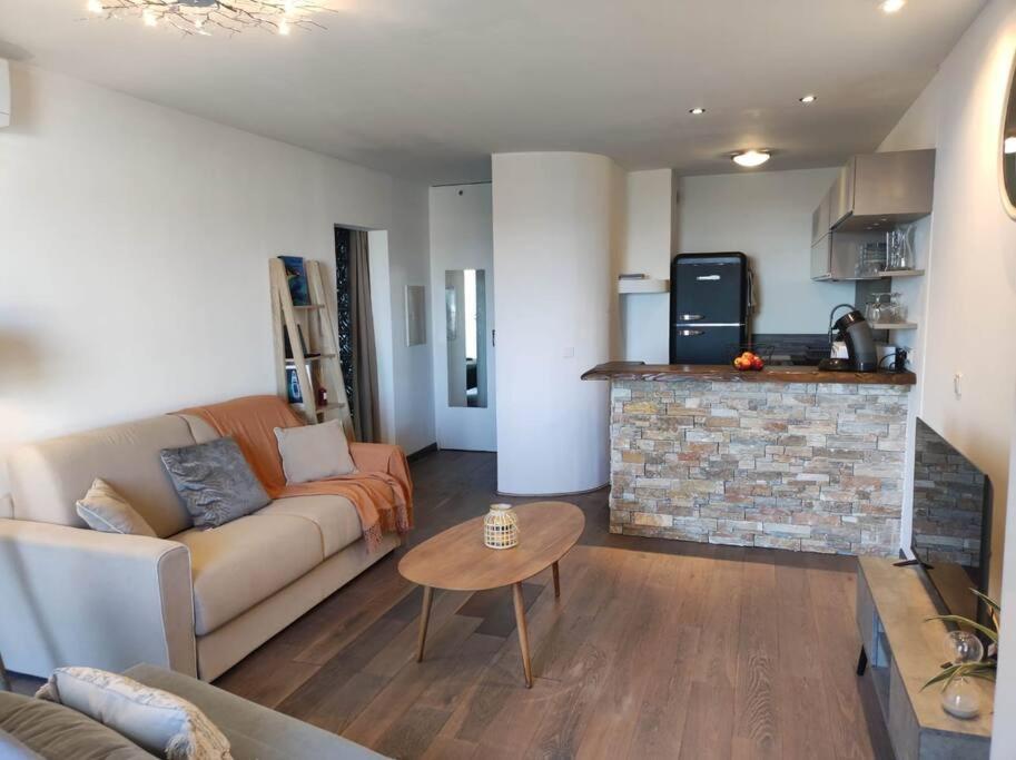 Appartement Sur Le Port Residence Marina Palmu Porto-Vecchio  Buitenkant foto